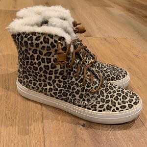 SPERRY Leopard Print Booties Faux Fur Lining Snow Bunny Winter Comfort Size 7.5